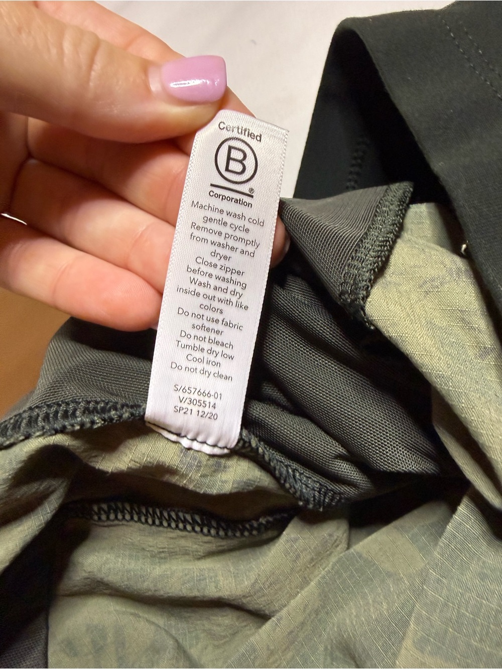 Athleta Olive Floral Drawstring Joggers - Picture 5 of 7